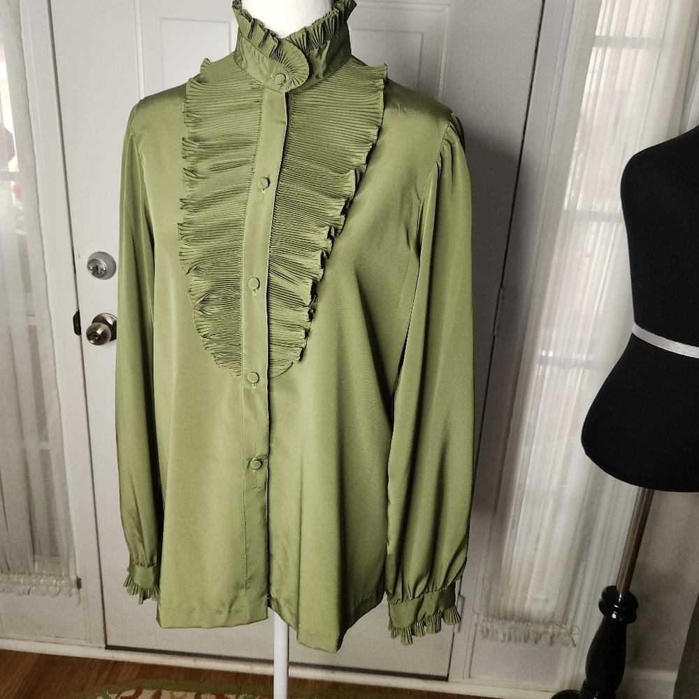Vintage Koret Green Ruffled Collar and‎ Sleeves Size Large